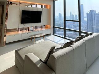 For rent 2 bedrooms condo in Sathon, Bangkok