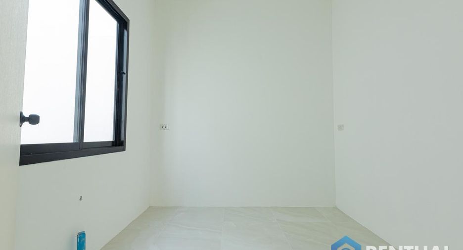 For sale 3 bedrooms townhouse in Bang Lamung, Chonburi