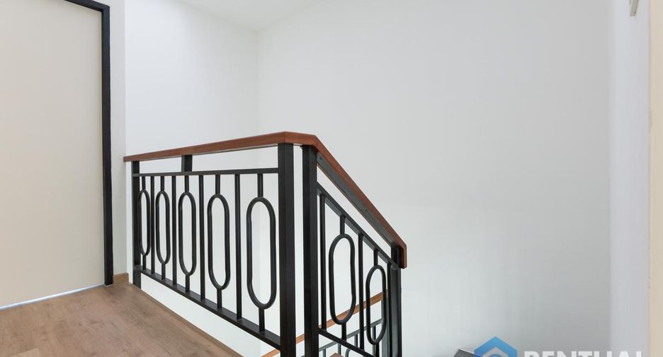 For sale 3 bedrooms townhouse in Bang Lamung, Chonburi