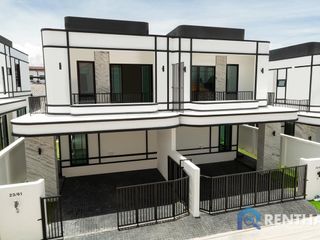 For sale 3 bedrooms townhouse in Bang Lamung, Chonburi