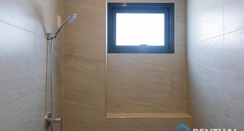 For sale 3 bedrooms townhouse in Bang Lamung, Chonburi