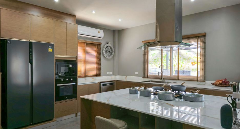 Haus zum Kauf und zur Miete mit 4 Zimmer in Mueang Phuket, Phuket