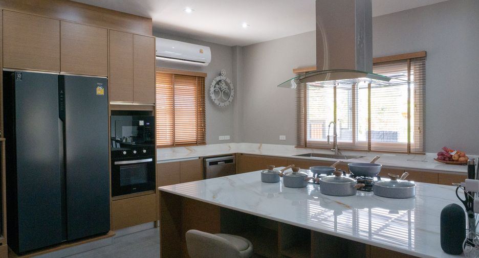 Haus zum Kauf und zur Miete mit 4 Zimmer in Mueang Phuket, Phuket