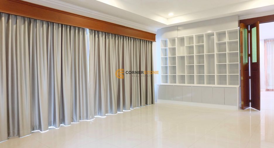 For rent 4 bedrooms house in Bang Lamung, Chonburi