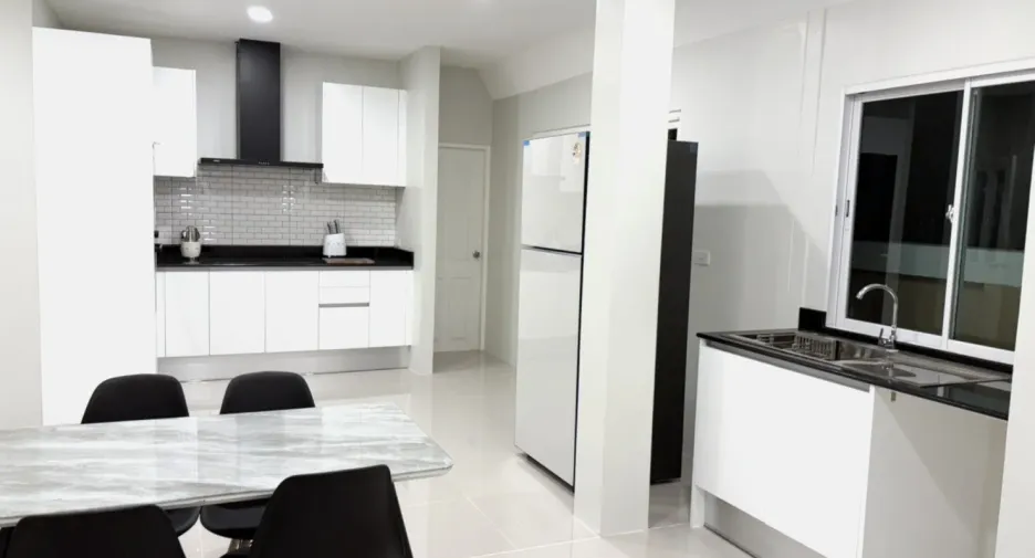 For sale 6 bedrooms house in Hang Dong, Chiang Mai