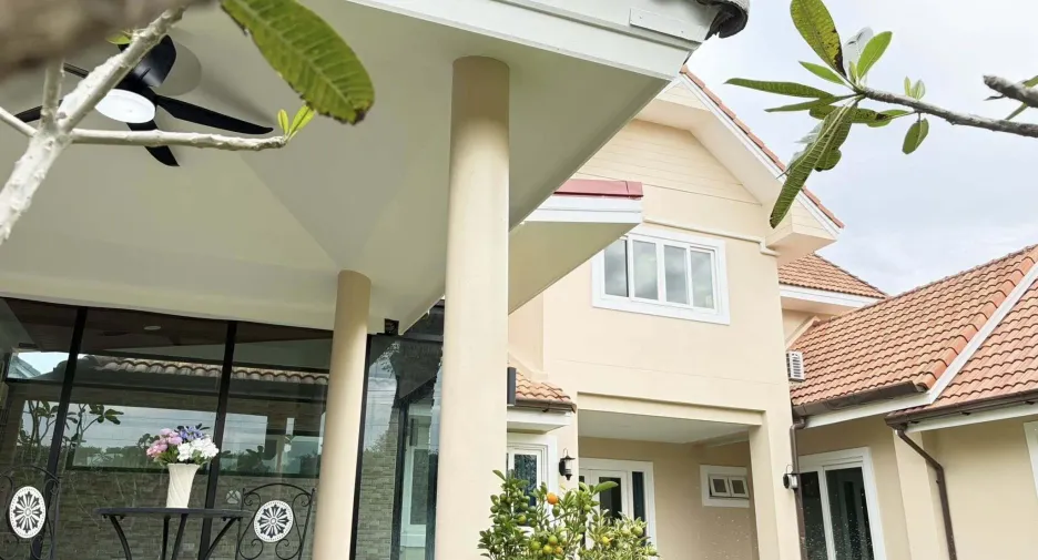 For sale 6 bedrooms house in Hang Dong, Chiang Mai