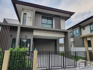 For Rent 3 Bedroom House In San Kamphaeng, Chiang Mai