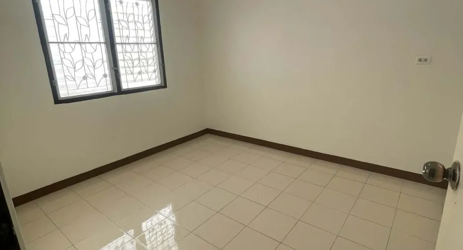 Apartment zum Kauf mit 2 Zimmer in Mueang Chiang Mai, Chiang Mai