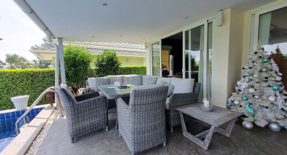 For sale 3 bedrooms villa in Hua Hin, Prachuap Khiri Khan