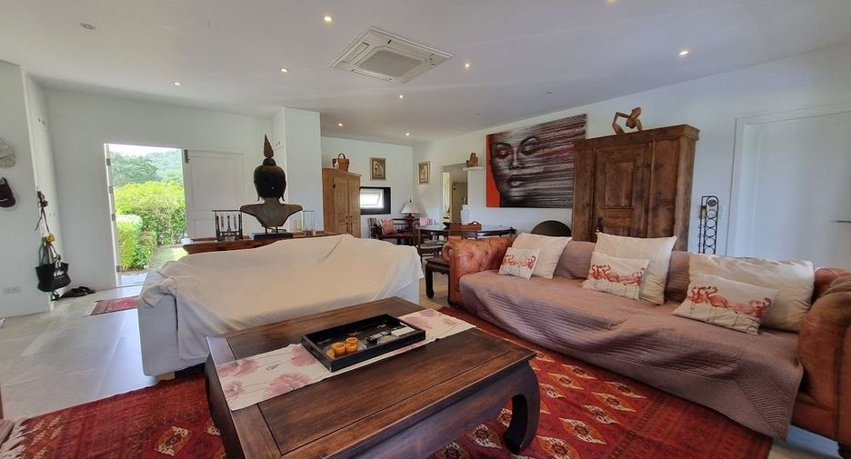 For sale 3 bedrooms villa in Hua Hin, Prachuap Khiri Khan