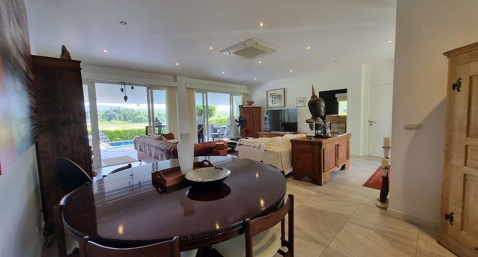 For sale 3 bedrooms villa in Hua Hin, Prachuap Khiri Khan