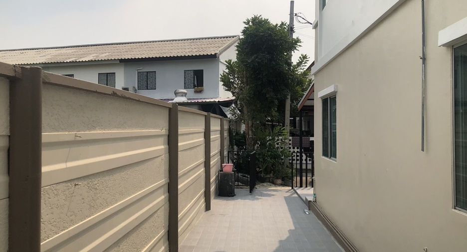For sale 3 ベッドルーム townhouse in Bang Yai, Nonthaburi