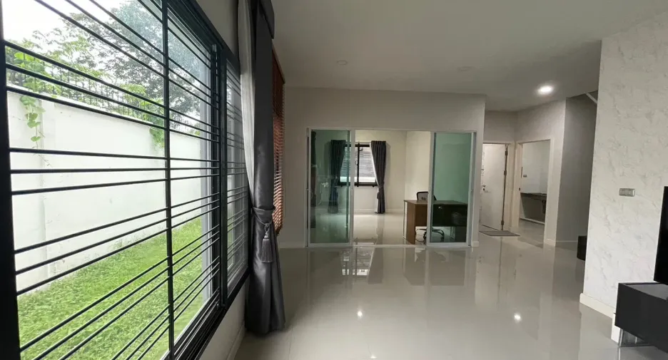 Casa en venta de 3 habitaciones en Mueang Nonthaburi, Nonthaburi