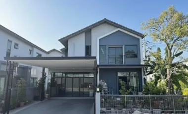 For sale 4 bedrooms house in Mueang Pathum Thani, Pathum Thani