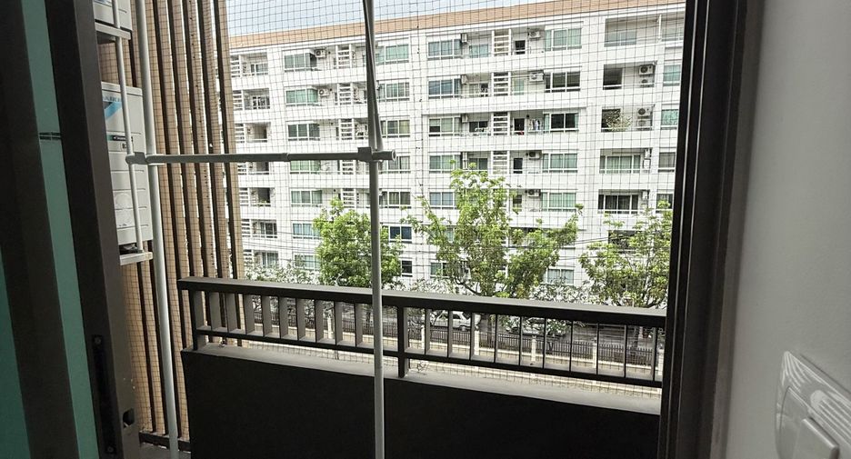 For sale 1 bed condo in Huai Khwang, Bangkok