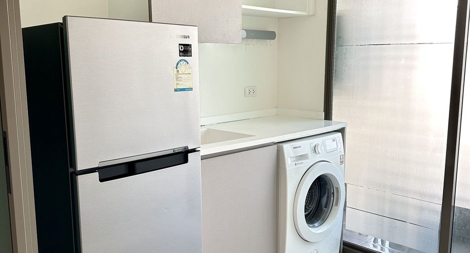 For sale 1 bed condo in Huai Khwang, Bangkok