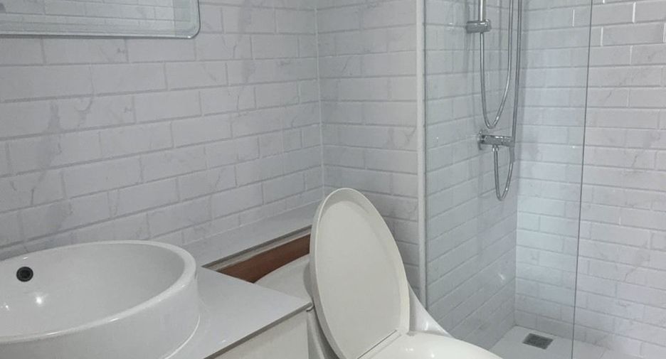 For sale and for rent 2 bedrooms condo in Phaya Thai, Bangkok