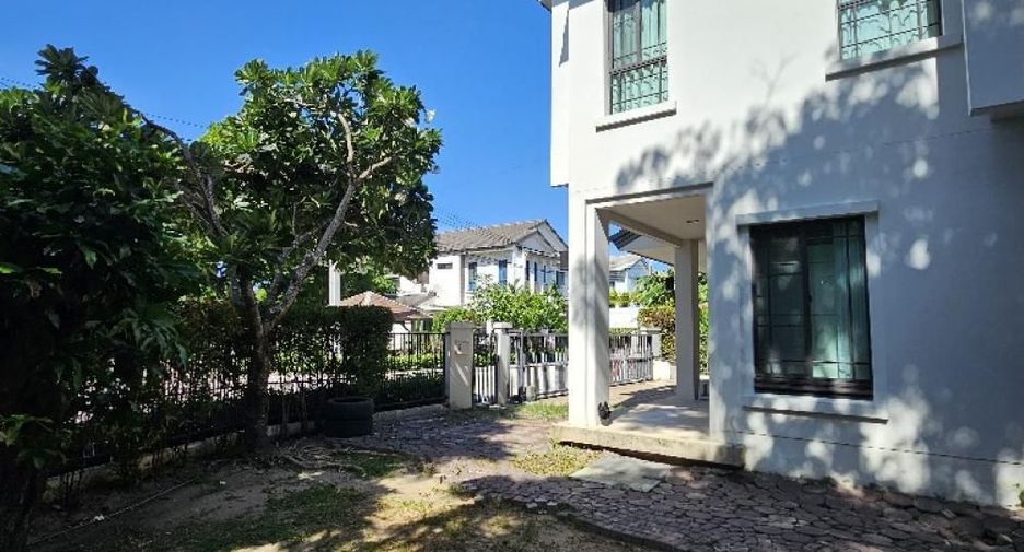 Casa en alquiler de 5 habitaciones en Sai Mai, Bangkok