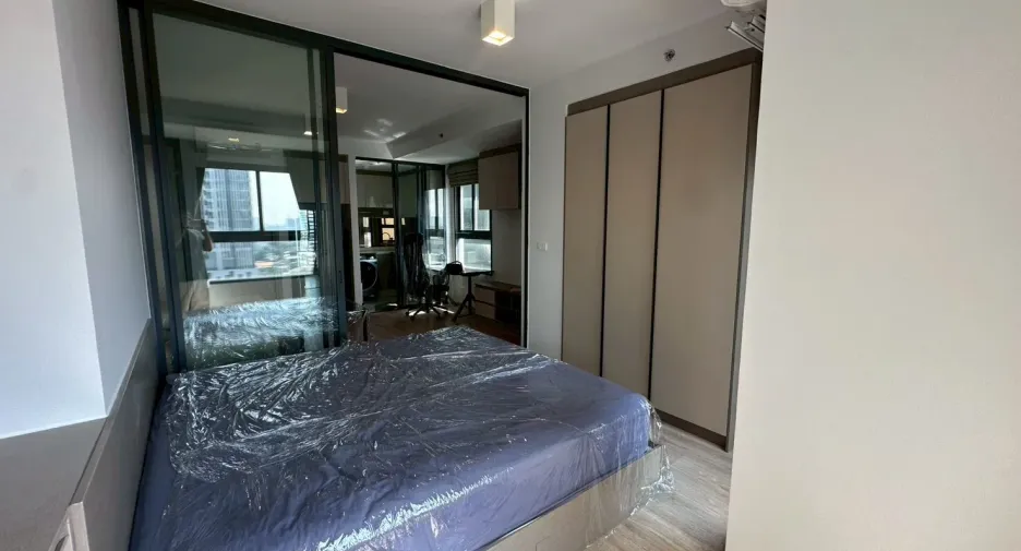For rent 1 bed condo in Khlong San, Bangkok