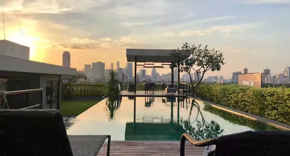 For rent 1 bed condo in Khlong Toei, Bangkok