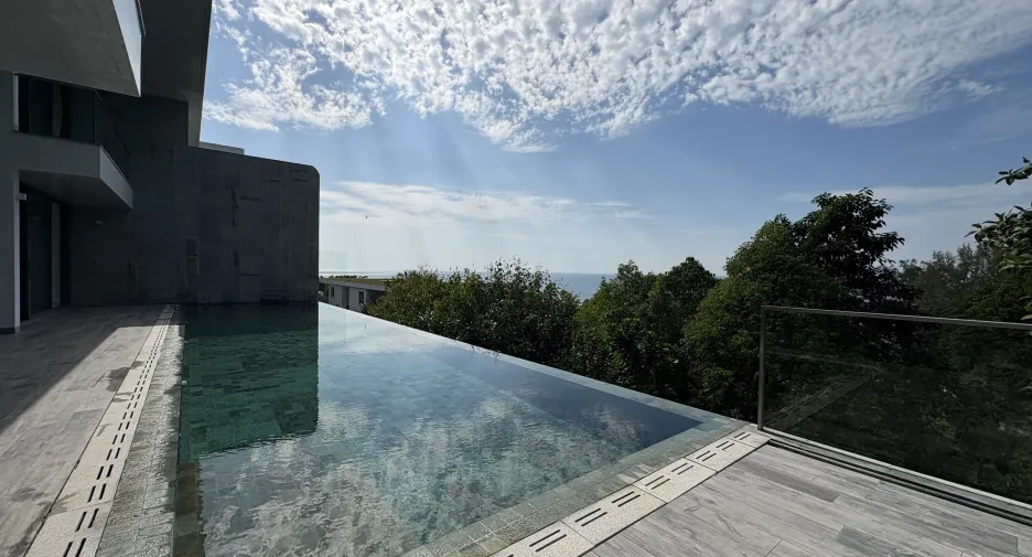 For sale and for rent 4 bedrooms condo in Thalang, Phuket