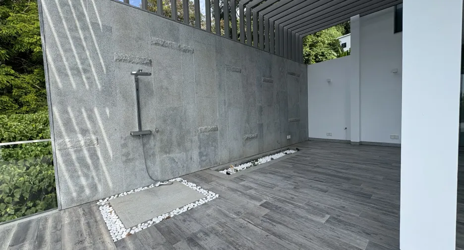 For sale and for rent 4 bedrooms condo in Thalang, Phuket