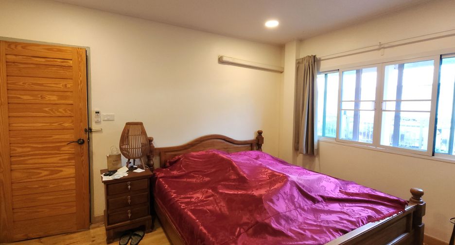 出售 2 卧室 独立屋 在 Thawi Watthana, 曼谷