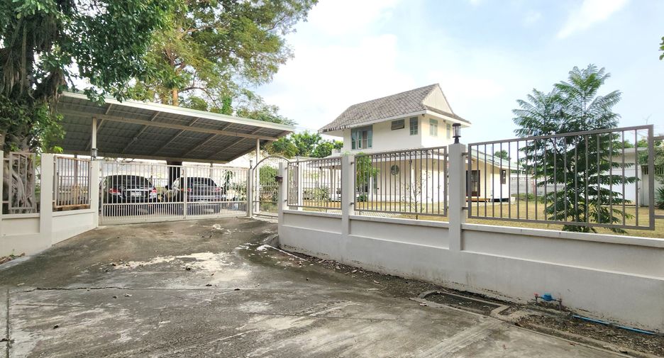 For sale 2 bedrooms house in Thawi Watthana, Bangkok