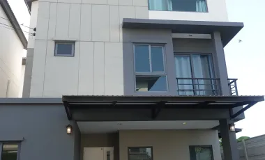 ขาย และ ให้เช่า 4 ห้องนอน บ้านเดี่ยว ใน ประเวศ, กรุงเทพฯ