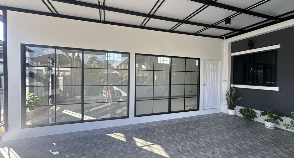 For sale 4 bedrooms house in Saraphi, Chiang Mai