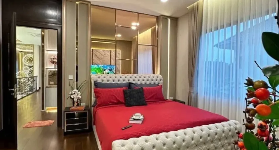 Продажа и аренда 4 спальни дом в Лат Крабанг, Бангкок