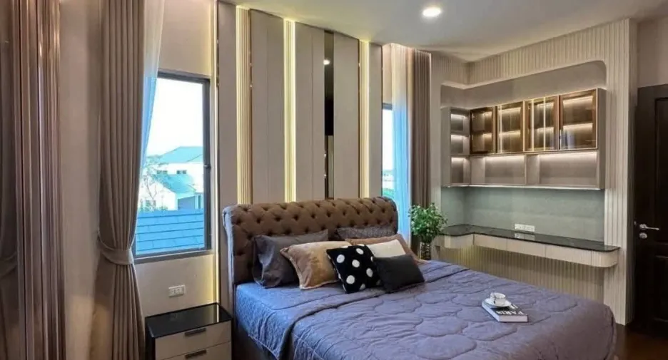 Продажа и аренда 4 спальни дом в Лат Крабанг, Бангкок