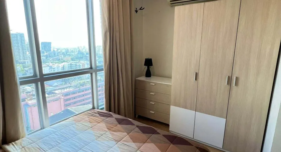 For rent 1 bed condo in Phaya Thai, Bangkok