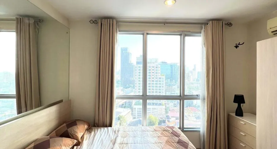 For rent 1 bed condo in Phaya Thai, Bangkok