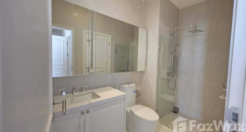For rent 3 bedrooms condo in Bang Kho Laem, Bangkok