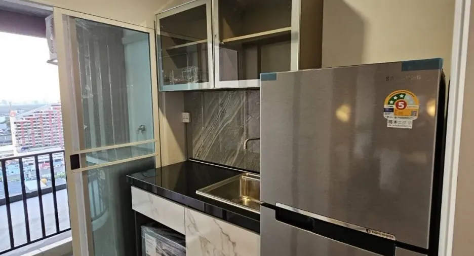 Condo en alquiler de 1 habitaciones en Bang Na, Bangkok