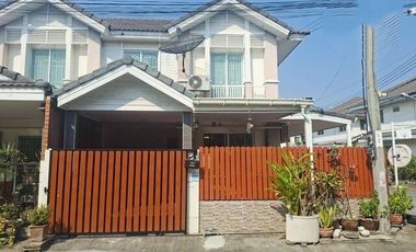 Reihenhaus zum Kauf mit 3 Zimmer in Phra Pradaeng, Samut Prakan