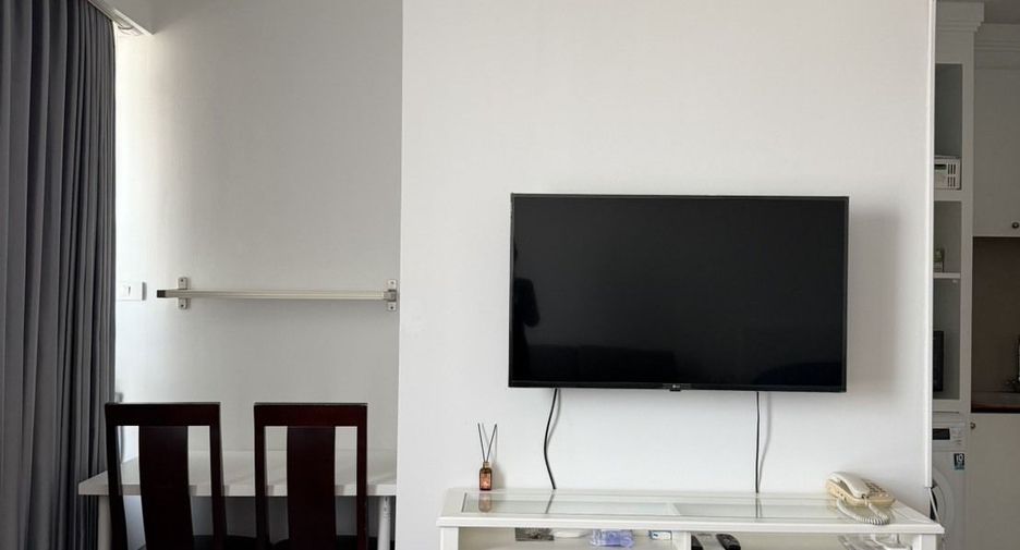 Wohnung zur Miete mit Studio in Pathum Wan, Bangkok