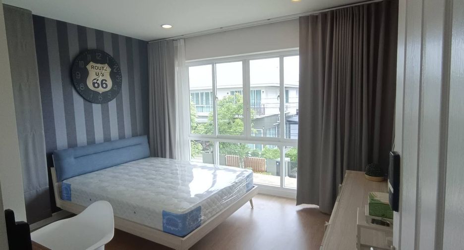 For rent 3 bedrooms house in Bang Na, Bangkok
