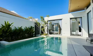 For rent 4 bedrooms villa in Mueang Phuket, Phuket