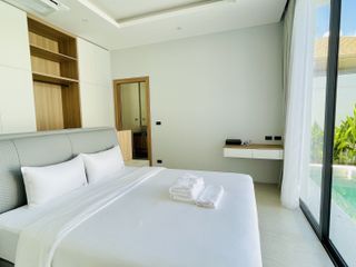 For rent 4 bedrooms villa in Mueang Phuket, Phuket