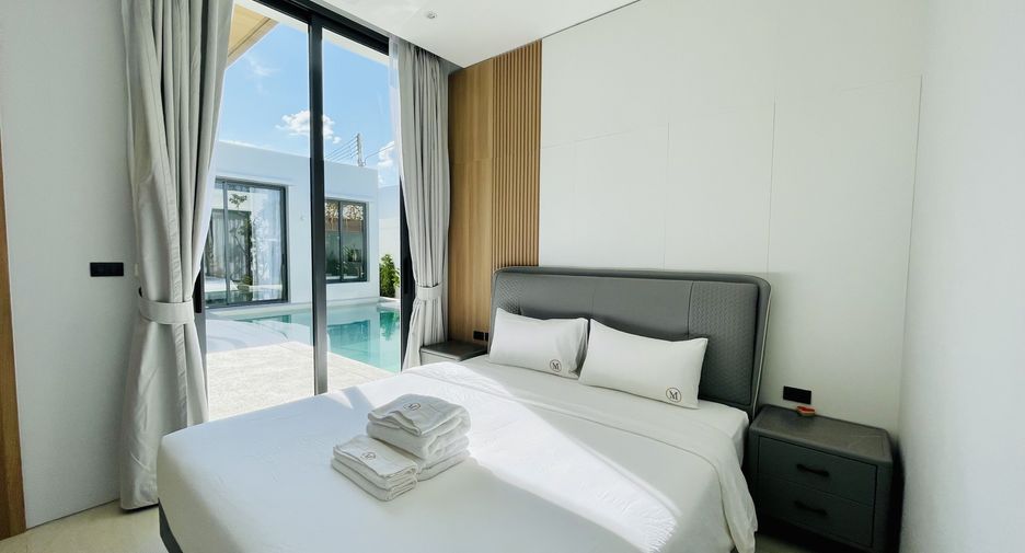 For rent 4 bedrooms villa in Mueang Phuket, Phuket