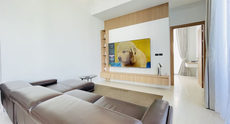 For rent 4 bedrooms villa in Mueang Phuket, Phuket