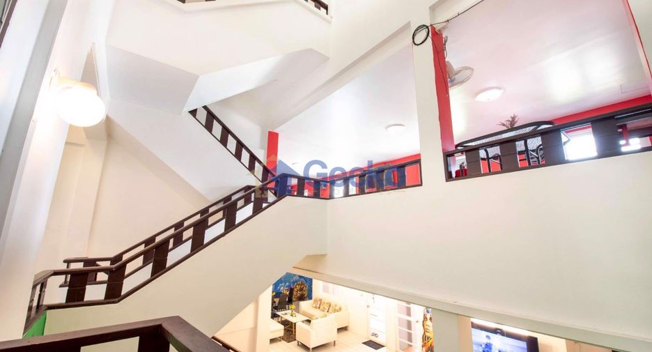 Haus zur Miete und zum Kauf mit 12 Zimmer in Bang Lamung, Chonburi