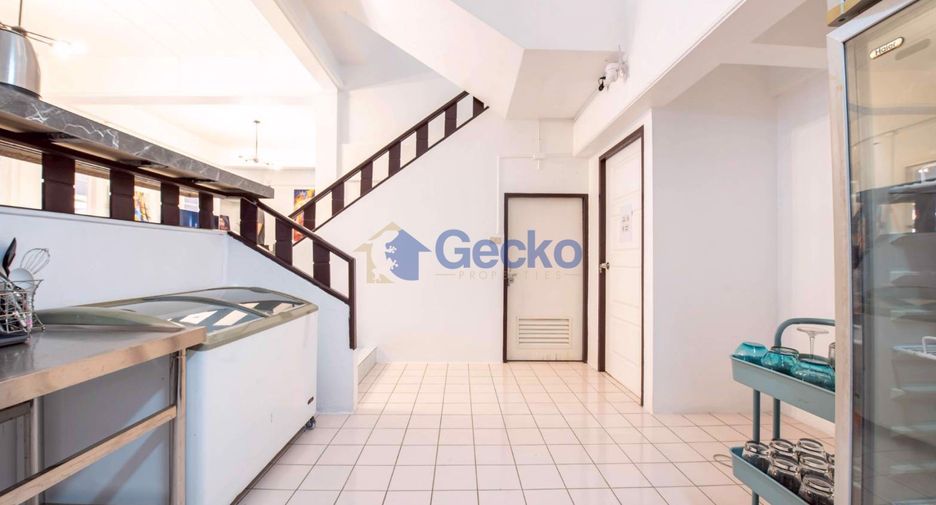 Haus zur Miete und zum Kauf mit 12 Zimmer in Bang Lamung, Chonburi