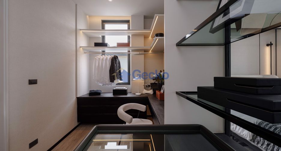 For sale 4 bedrooms house in Bang Lamung, Chonburi