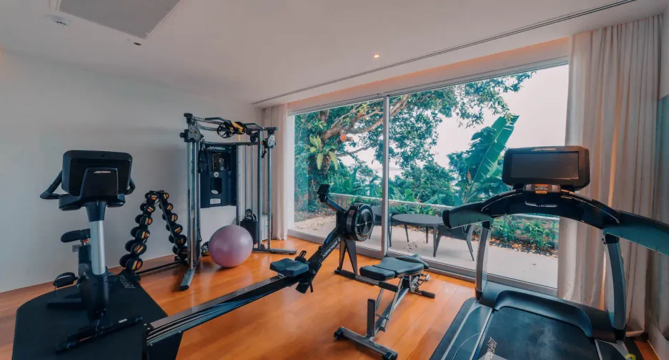 For sale and for rent 4 bedrooms villa in Thalang, Phuket