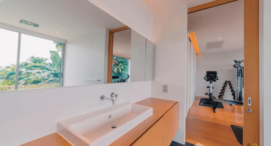 For sale and for rent 4 bedrooms villa in Thalang, Phuket