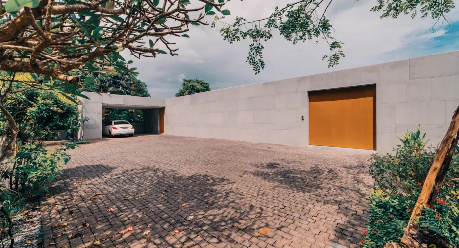 For sale and for rent 4 bedrooms villa in Thalang, Phuket