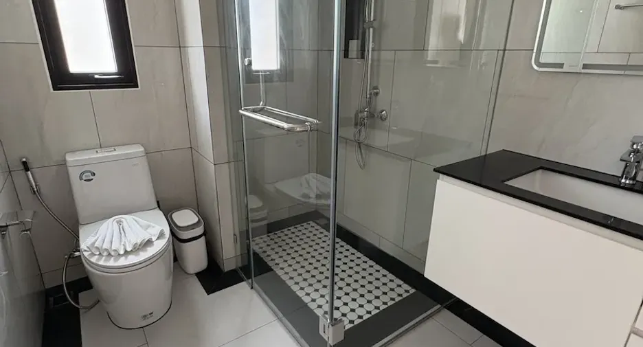 À vendre et à louer 3 chambres condo à Thalang, Phuket
